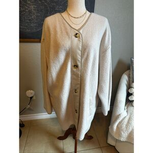 Aritzia Wilfred Free Merino Wool Cream Button Down Jacket Coat Size Large